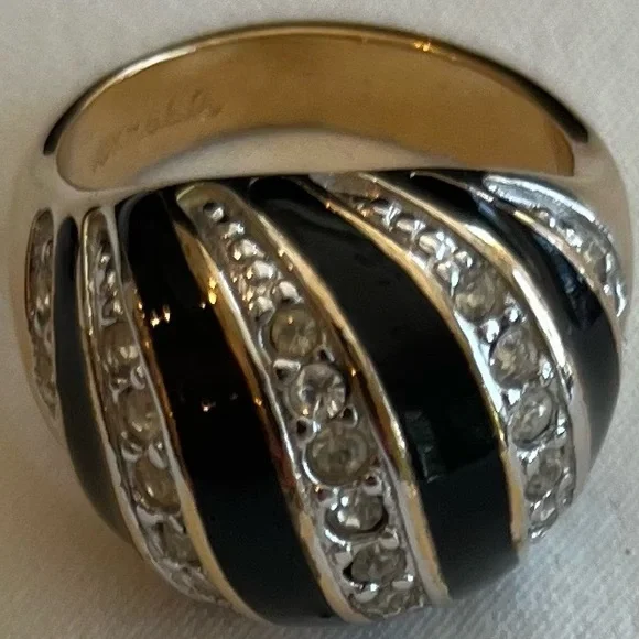 Onyx and CZ Stone Cocktail Ring - Picture 4 of 16